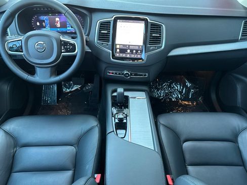 Used 2023 Volvo XC90 B5 Core w/ Protection Package Premier AWD/4WD image 14