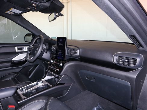 Certified 2024 Ford Explorer ST w/ Equipment Group 401A image 39