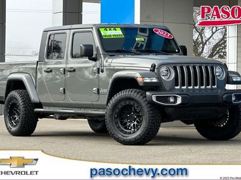 Used 2023 Jeep Gladiator Overland image 1