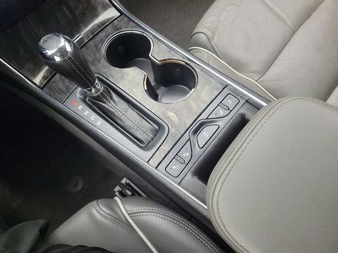 Used 2015 Chevrolet Impala LTZ FWD image 26