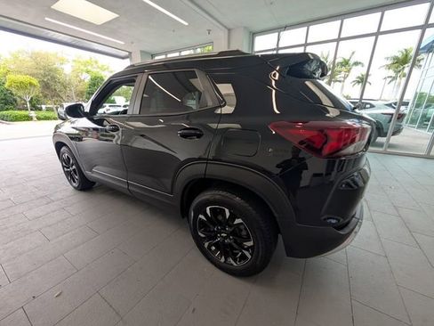 Used 2023 Chevrolet TrailBlazer LT FWD image 8