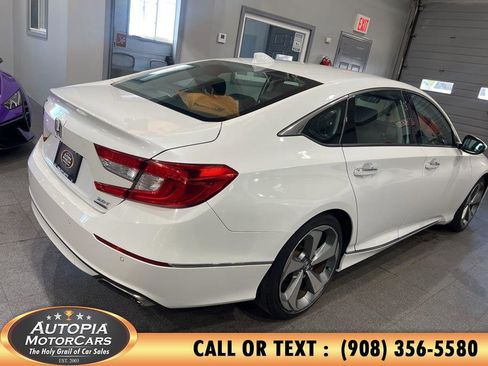 Used 2019 Honda Accord Touring image 5