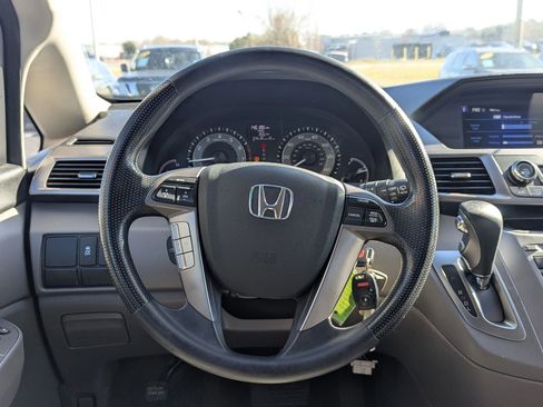 Used 2015 Honda Odyssey LX image 19