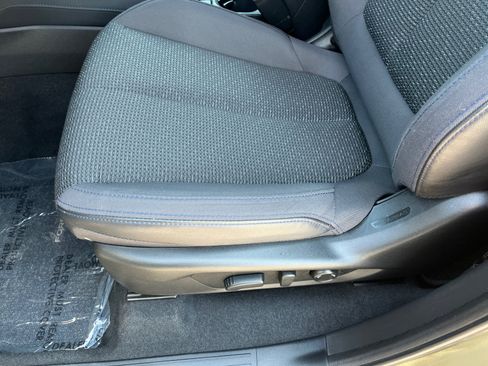 Certified 2025 Subaru Forester Premium AWD/4WD image 14