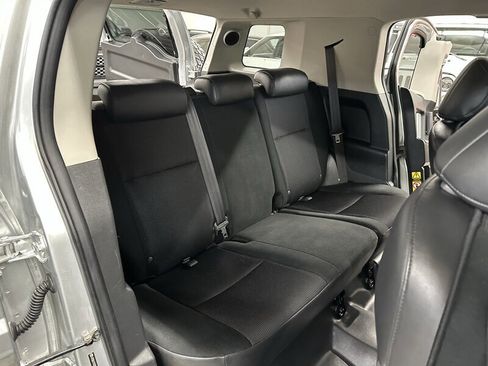 Used 2007 Toyota FJ Cruiser 4WD image 16