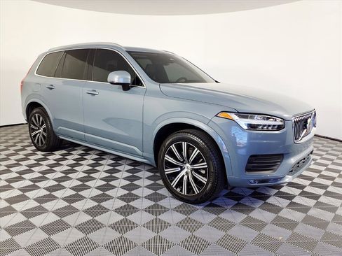 Used 2023 Volvo XC90 B5 Core image 3