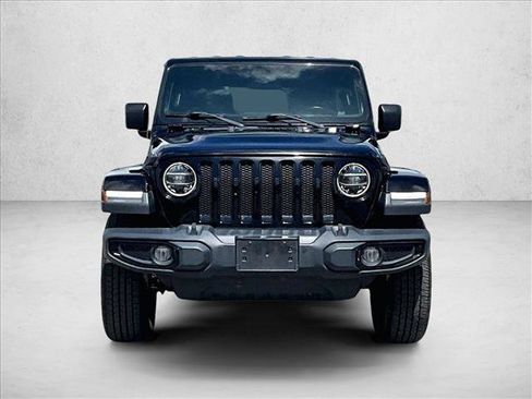 Used 2020 Jeep Wrangler Unlimited Sahara AWD/4WD image 3