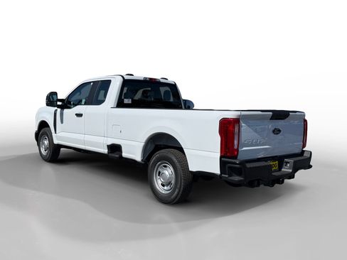 New 2026 Ford F250 XL w/ XL Driver Assist Package RWD image 3