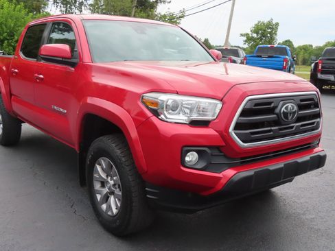 Used 2019 Toyota Tacoma TRD Off-Road image 22
