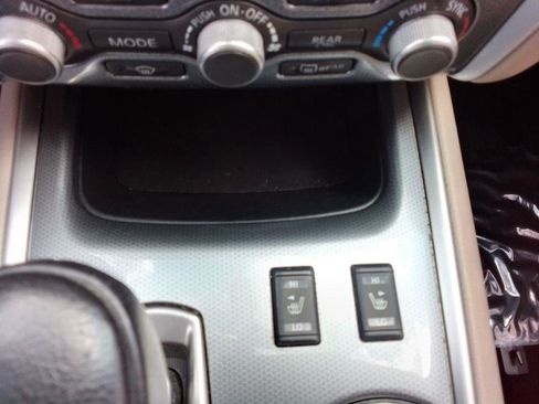 Used 2019 Nissan Pathfinder SL w/ SL Premium Package FWD image 10