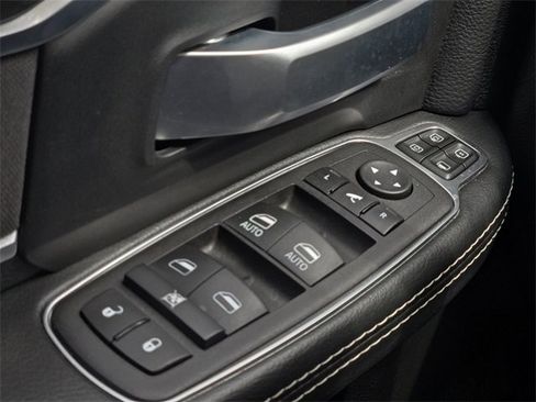 Used 2024 RAM 2500 Big Horn w/ Bed Utility Group image 27