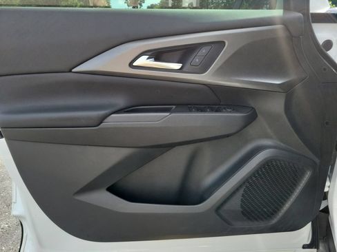 Used 2025 Chevrolet Equinox EV LT w/ Comfort Package FWD image 18