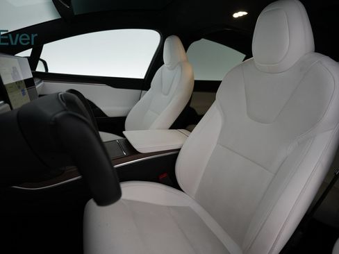 Used 2023 Tesla Model X AWD/4WD image 4