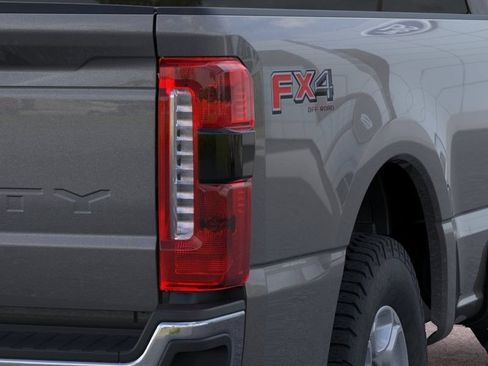 New 2026 Ford F350 XLT w/ 360-Degree Camera Package AWD/4WD image 21