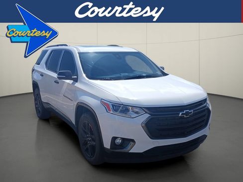 Used 2021 Chevrolet Traverse Premier w/ Redline Edition FWD image 1