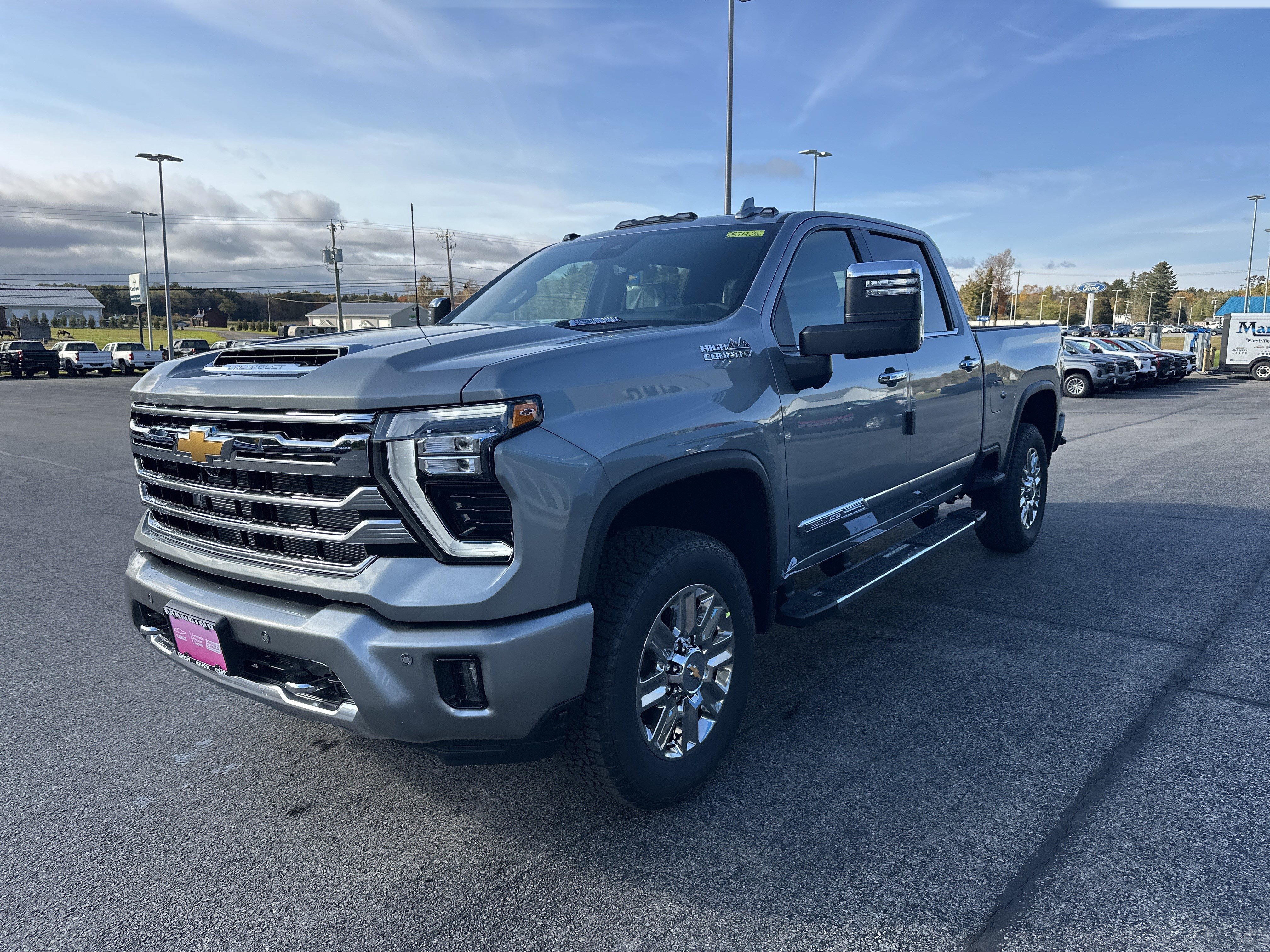 New 2026 Chevrolet Silverado 2500 High Country w/ High Country Premium Package AWD/4WD image 3