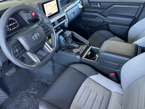 New 2025 Toyota Tacoma TRD Off-Road image 12