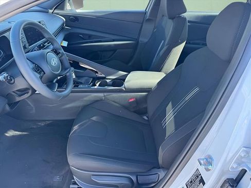 New 2026 Hyundai Elantra SEL Sport Premium w/ Cargo Package FWD image 6