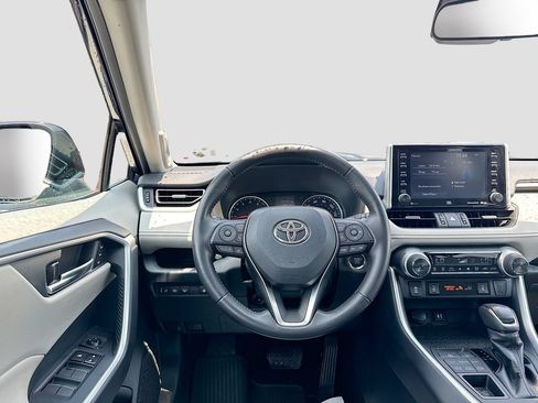 Used 2019 Toyota RAV4 XLE Premium w/ Cold Weather Package AWD/4WD image 22