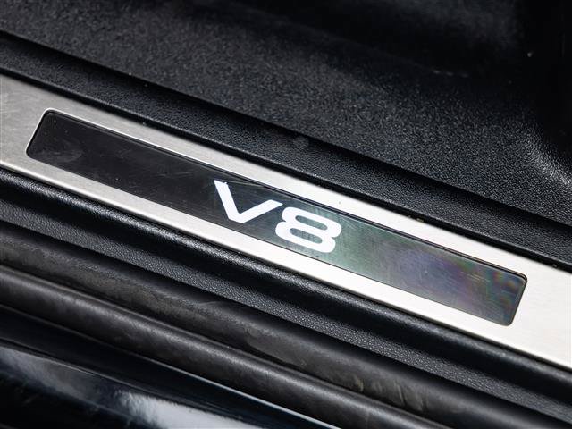 Used 2023 Land Rover Defender 110 V8 AWD/4WD image 29