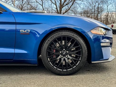 Used 2018 Ford Mustang GT w/ GT Performance Package RWD image 17