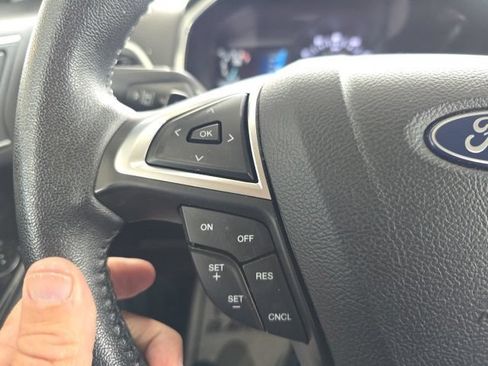 Used 2019 Ford Edge Titanium AWD/4WD image 19
