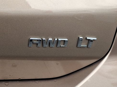 Used 2019 Chevrolet Equinox LT AWD/4WD image 10