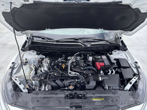 Used 2025 Nissan Altima 2.5 SV FWD image 31
