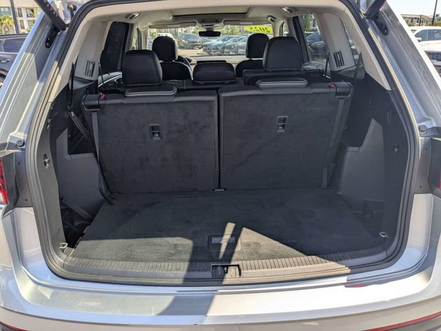 Used 2025 Volkswagen Atlas SEL AWD/4WD image 12