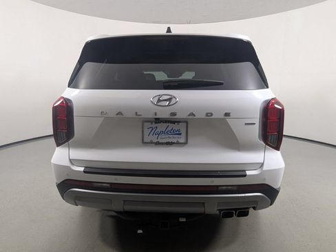Used 2023 Hyundai Palisade Limited AWD/4WD image 7