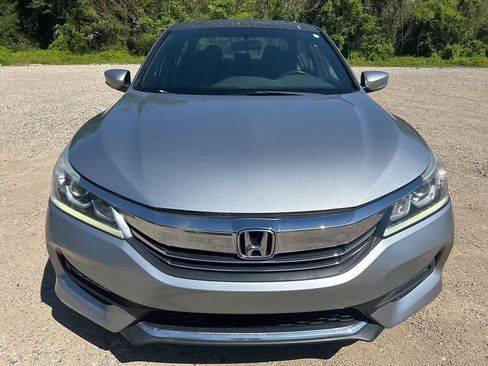 Used 2017 Honda Accord Sport image 2