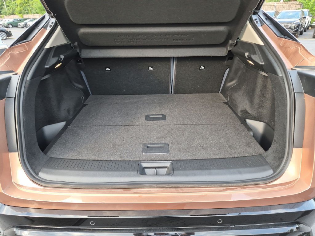 Used 2024 Nissan Ariya AWD image 28
