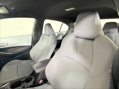 Used 2023 Toyota Corolla SE w/ Carpet Mat Package (TMS) FWD image 7