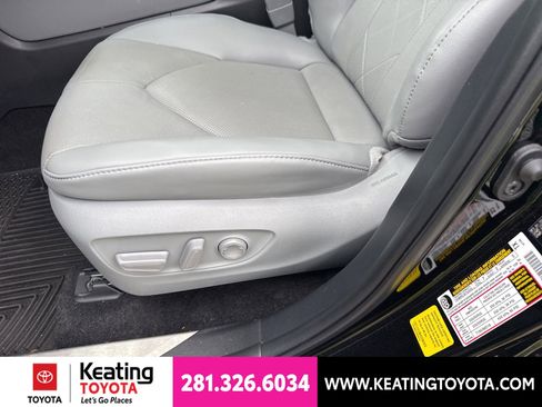 Certified 2025 Toyota Highlander Platinum AWD/4WD image 19
