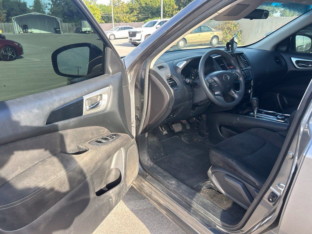 Used 2015 Nissan Pathfinder S FWD image 9