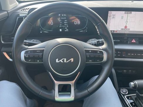 Used 2025 Kia Sportage EX image 25