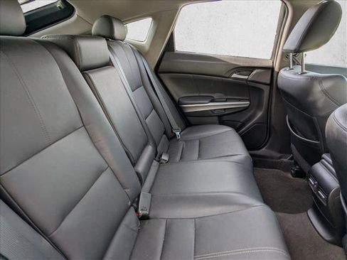 Used 2015 Honda Crosstour EX-L image 19