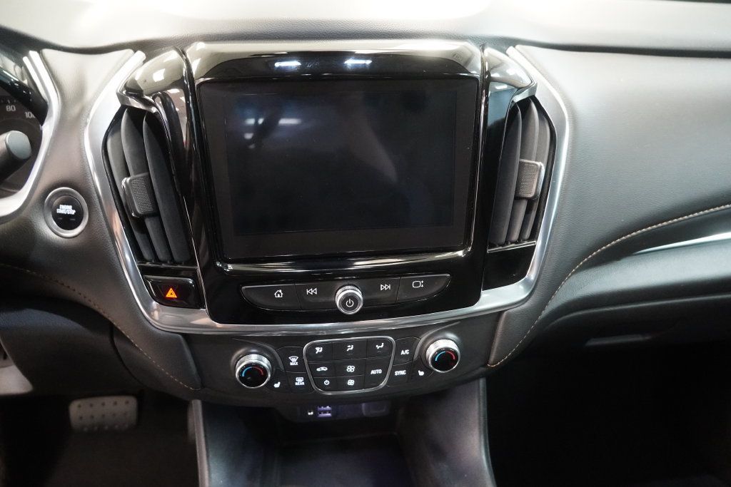 Used 2021 Chevrolet Traverse RS AWD/4WD image 15