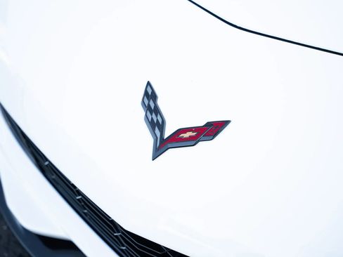 Used 2019 Chevrolet Corvette Z06 RWD image 14
