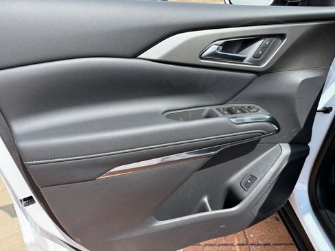 New 2026 Chevrolet Traverse LT w/ Sun and Wheel Package image 10