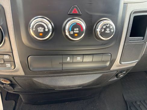 Used 2017 RAM 1500 Express AWD/4WD image 24