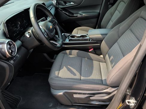 Used 2025 Chevrolet Equinox LT AWD/4WD image 19