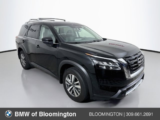 Used 2025 Nissan Pathfinder SL AWD/4WD image 1