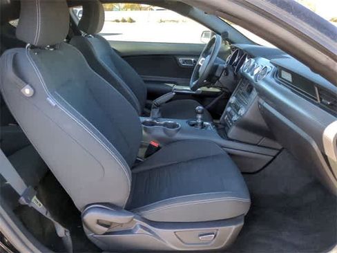 Used 2017 Ford Mustang GT w/ GT Performance Package image 23