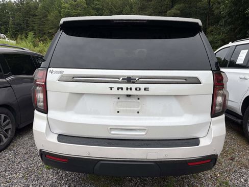 Used 2022 Chevrolet Tahoe Z71 w/ Luxury Package AWD/4WD image 10