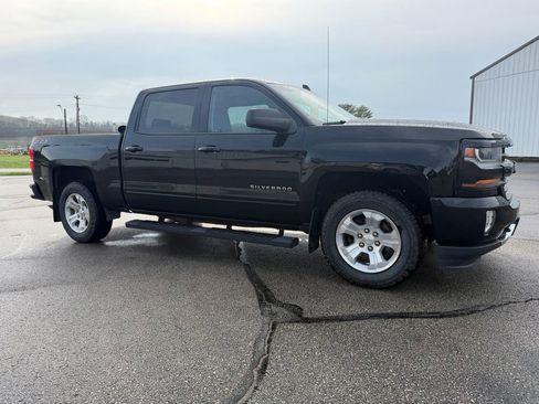 Used 2018 Chevrolet Silverado 1500 LT w/ All Star Edition image 4