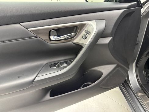 Used 2014 Nissan Altima 2.5 SL w/ Moonroof Package image 11