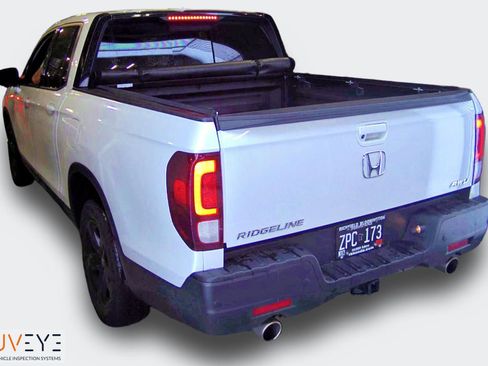 Used 2022 Honda Ridgeline Black Edition image 13