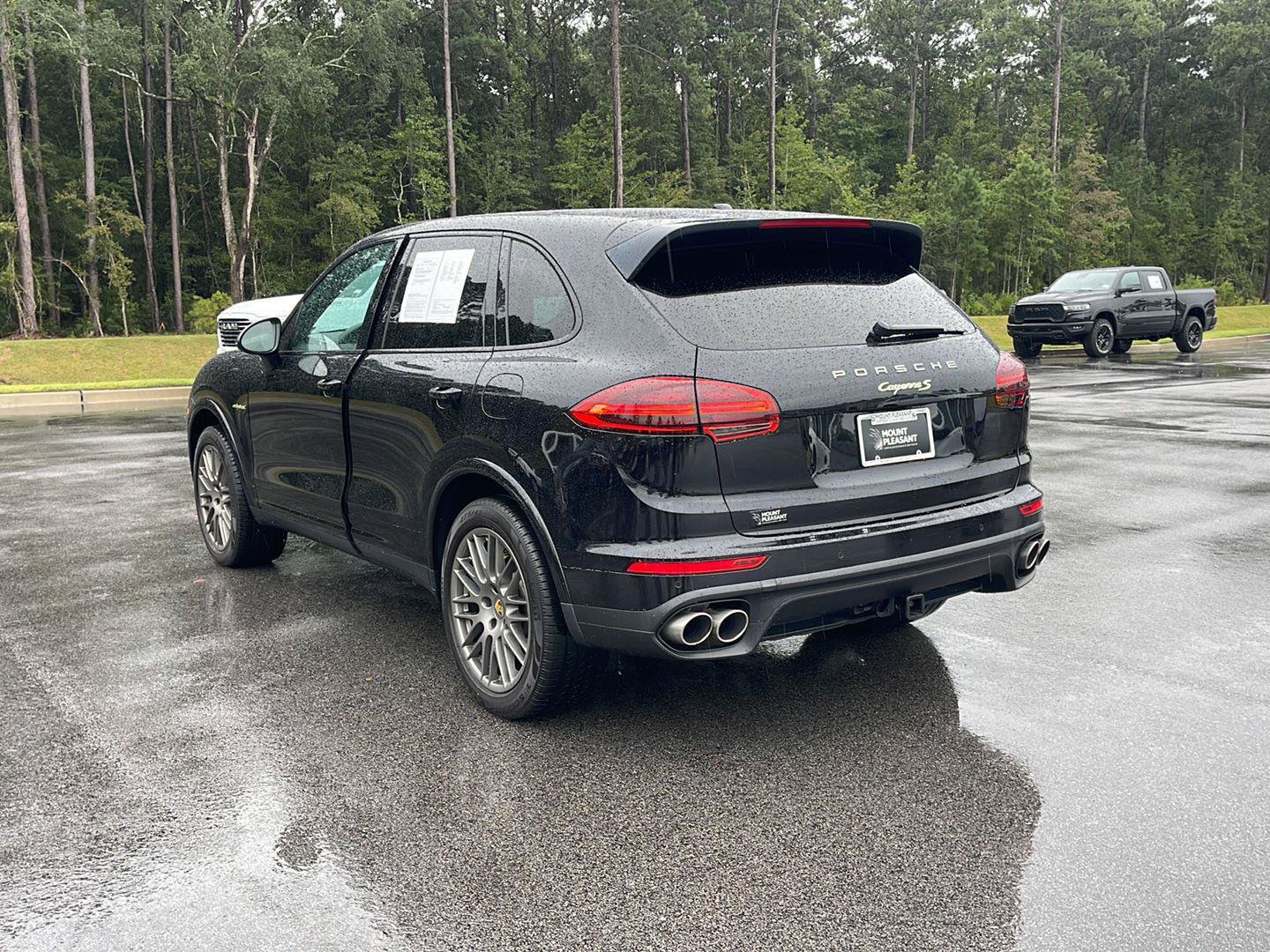 Used 2018 Porsche Cayenne S Platinum AWD/4WD image 5