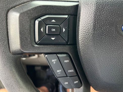 Used 2017 Ford F150 XLT AWD/4WD image 14